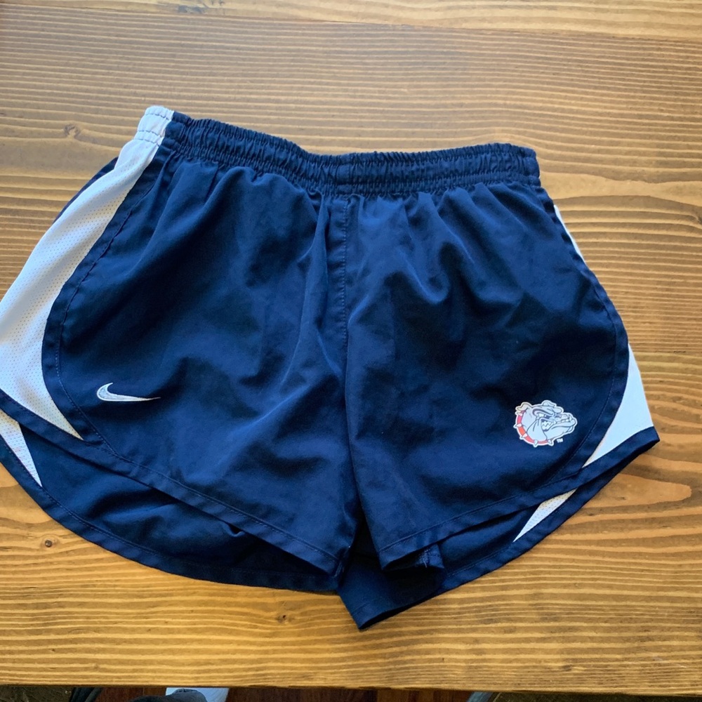 2 pairs of Nike shorts pink and navy blue - Picture 6 of 10
